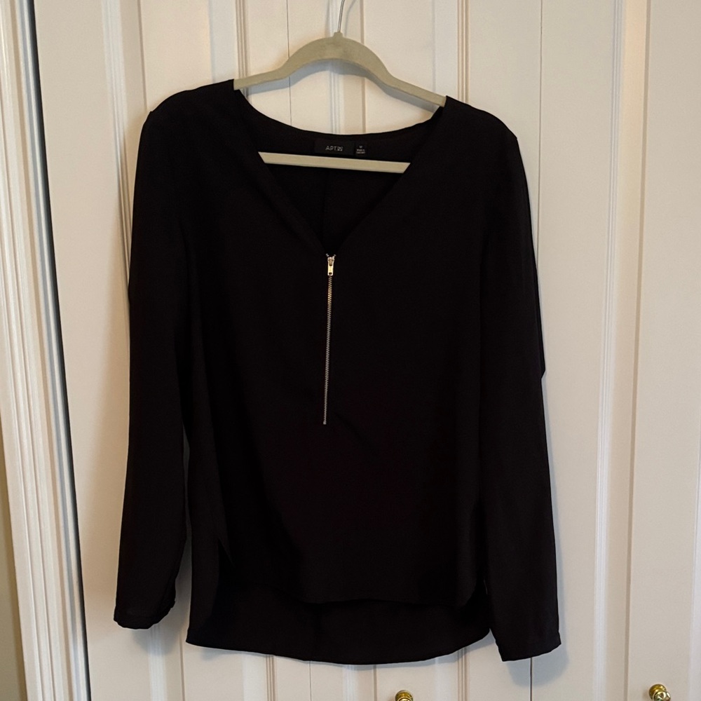 Apt. 9 Black V-Neck Blouse with Zipper